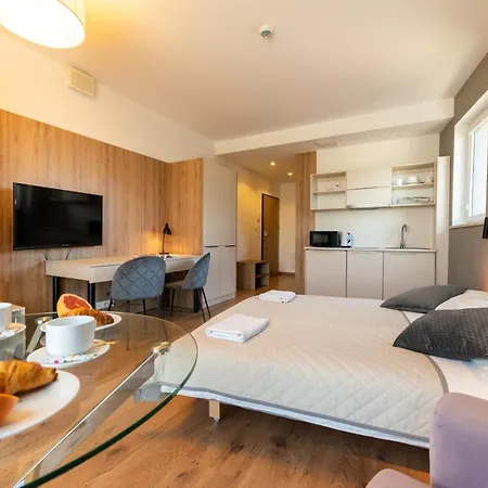 Wolska Suits Apartament *