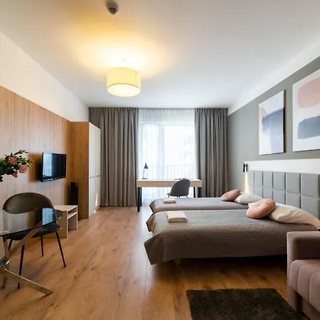 Wolska Suits * ワルシャワ