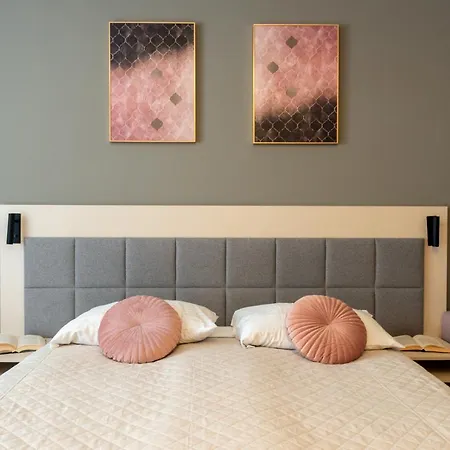 Wolska Suits アパート *