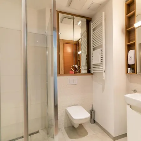 Wolska Suits * ワルシャワ