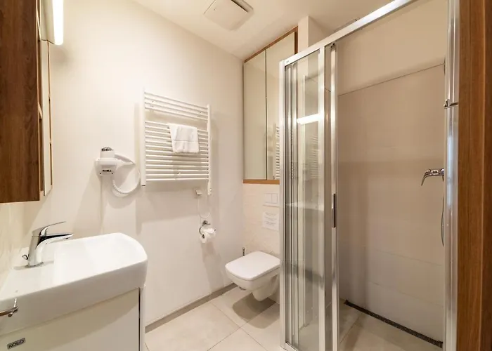 Wolska Suits شقة *