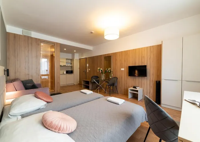 Wolska Suits شقة *